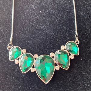Emerald Green Necklace with complimentary earrings